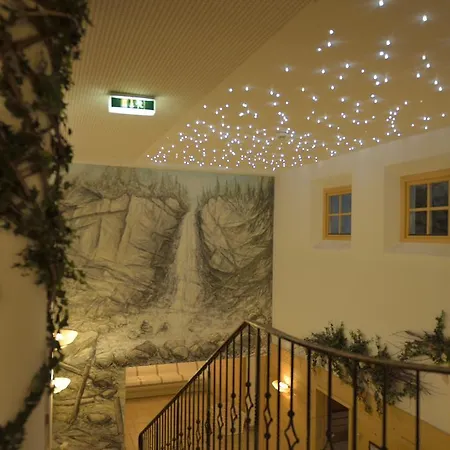 Otel Traube Sankt Gallenkirch