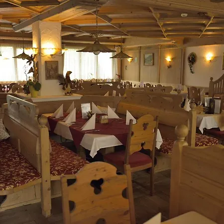 Hotel Traube 3*